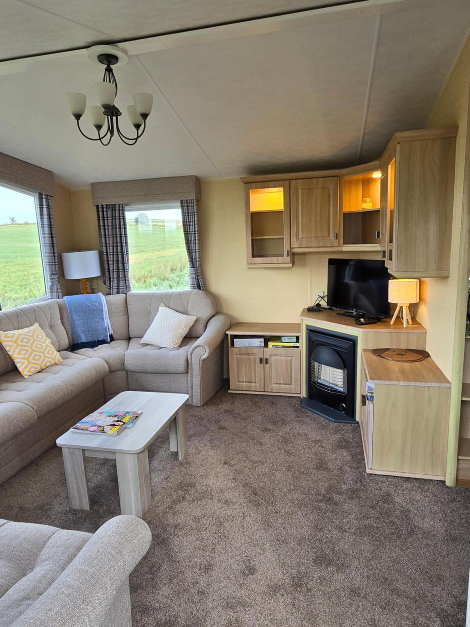 Campsite Caravan E6, The Miron